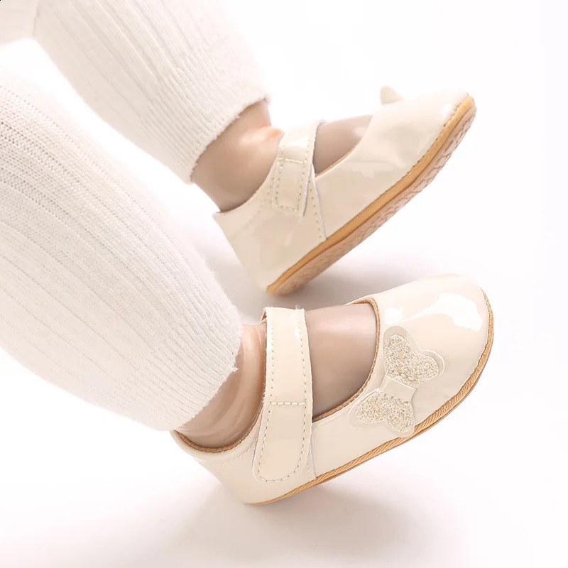 Adorable Baby Girls Sparkly Mary Jane Flats with Bow Detail Non-Slip Sole Perfect for borns and Infants 250319