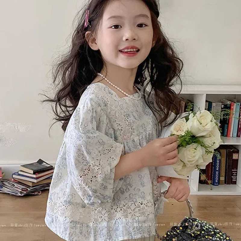 Girls Shirt Childrens Summer Clothing Baby French Style Temperament Top Fashionable and Casual Versatile Lace Floral ShirtT250320