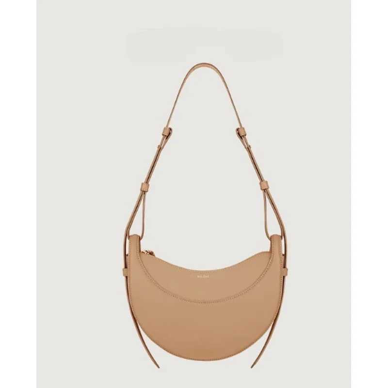 French Retro One Shoulder Handbag New Leather Niche Design High end Hand Handhold Cross Body Bag Y250319