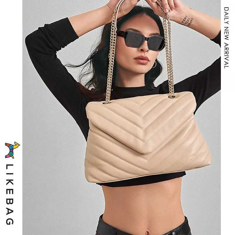 Versatile Metal Chain Embroidery Bag Cross Border Marketing Single Shoulder Slant Bag Womens V-shaped Handbag Y250319