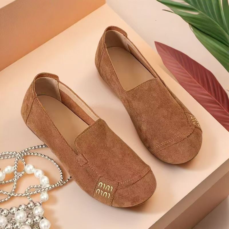 2025 New Soft soled Women's Bean Shoes, Flat Bottom, Anti slip, Comfortable, Single Foot Skirting, Designer Fashion Women's Shoes
