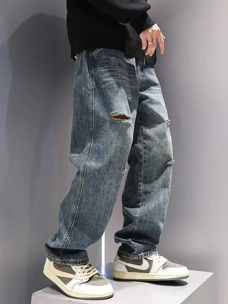 Mens Baggy Ripped Jeans Fashion Hip Hop Hole Streetwear Distressed Washed Trousers Straight Loose American Denim PantsT250319