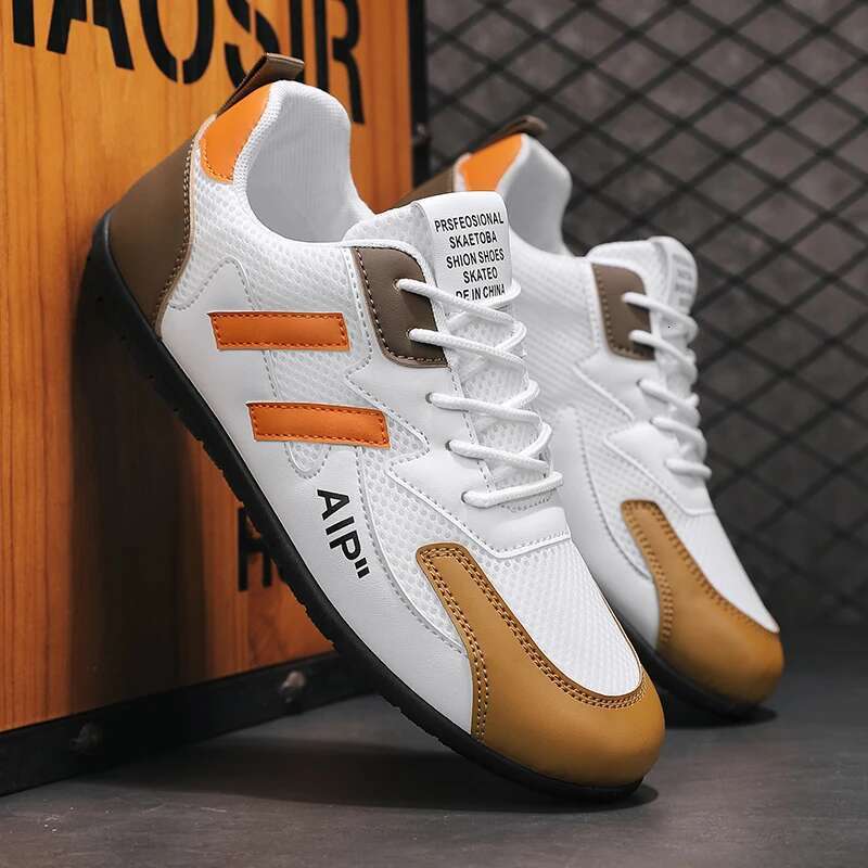Men's Casual Style Sneakers Running Shoes Mesh Surface Refreshing Breathable Sole Wear-Resistant Non-S lip Stock