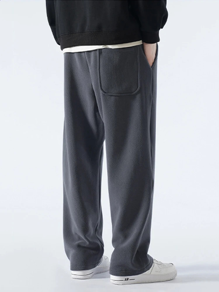 Winter Mens Sweatpants Korean Fashion Thick Warm Fleece Wide Leg Straight Loose Track Pants Male Casual Thermal Velvet Trousers 250317