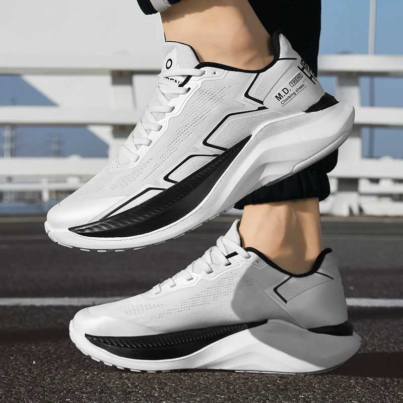 Running shoes 2024 new white sports shoes mens sports shoes fashionable mens shoes outdoor anti slip gym wear-resistant marathonW250320