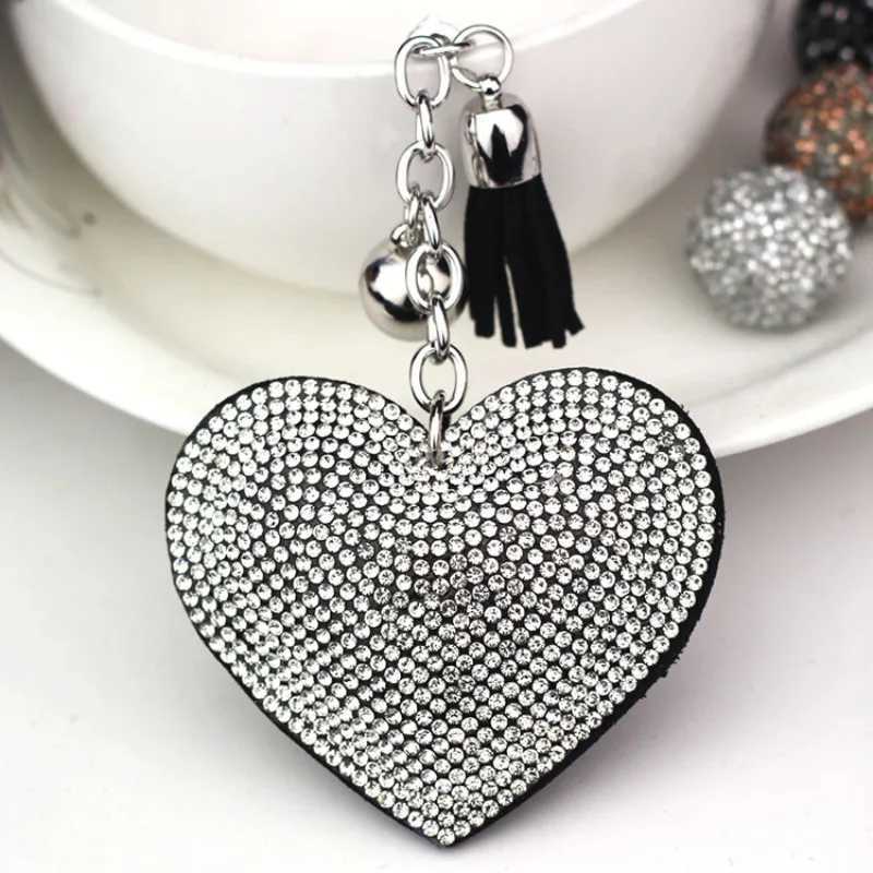 Stylish Heart-Shaped Leather Keychain with Tassel Pendant for Bags Trendy Rhinestone-studded Key ChainXJ250319