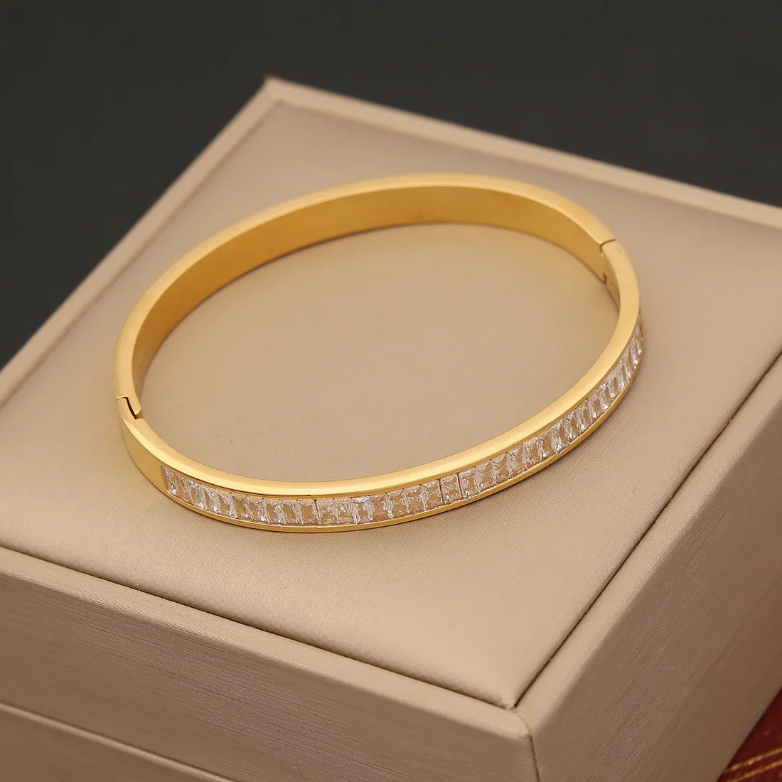 Waterproof Cubic Zircon Bangles Stainless Steel Bracelets Tarnish Free Jewelry for Women Factory Wholesales Customize 250320