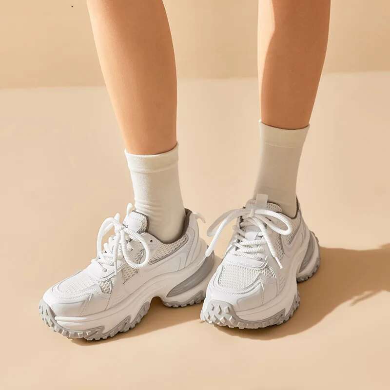 2025 With Box Designer shoes sneakers Women's tennis shoes Beautoday thick sole
