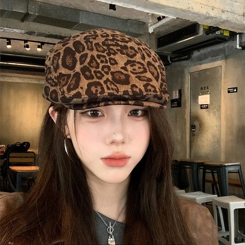 Niche Y2K Leopard Print Visors Hats Women Warm Casual Sunshade Peaked Caps Versatile Outdoor Fashion Retro Hip Hop Street 250320