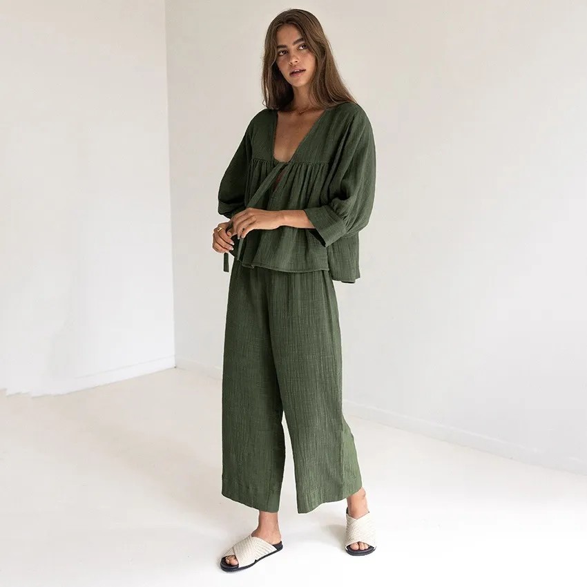 Elegant Women's Long Sleeved PJs Lightweight Double Crepe Home Loungewear Set