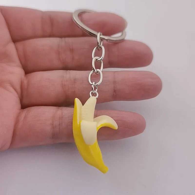 Newly arrived interesting banana shaped creative cute fruit keychain resin banana keychain car key womens bag accessories jewelry giftsXJ250319