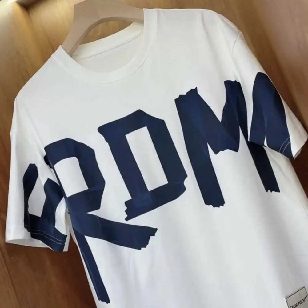Mens letter printed T-shirt mens summer letter printed T-shirt round neck with floral pattern suitable for teenagers to wear loose short sleeved shirt