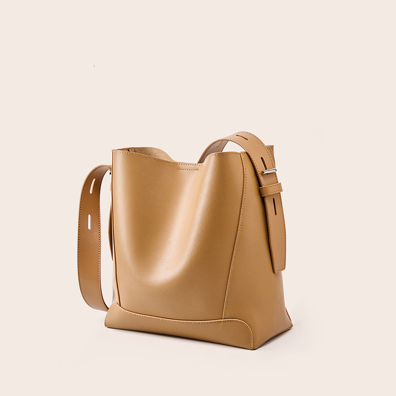 Strict Selection Of Niche High-End Leather Women's Bags, 2024 New Cowhide Bucket Bag, Large Capacity Single Shoulder Crossbody Bag