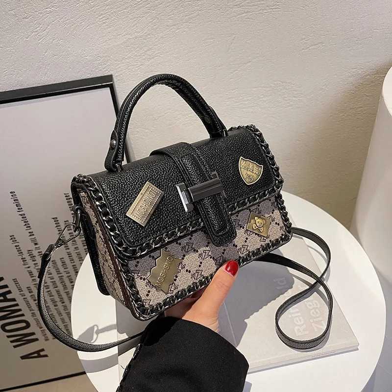 Simple student commuting handbag small square bag retro color collision girl shoulder bag fashionable splicing girl cross bag car street Y250319