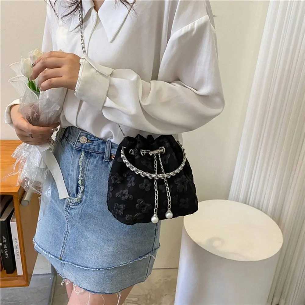 Fashionable shoulder bag fashionable round handheld chain dry bucket bag pleated floral design exquisite cross shaped bag for women Y250319