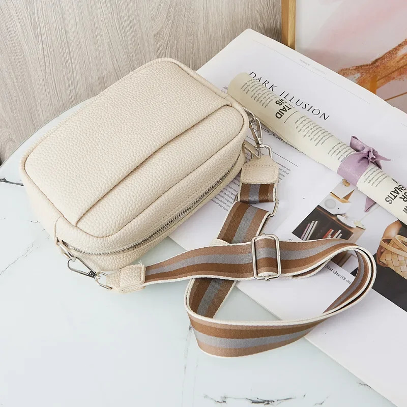 Fashionable Womens Bag New Small Square Bag Single Shoulder Diagonal Cross Bag Large Capacity Tote Bag Bucket Bag R250320