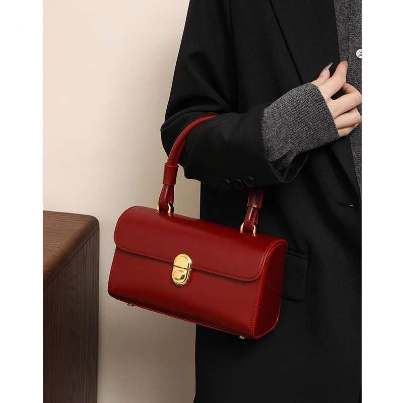 2025 New Design Bag Red High Quality Large Capacity Handbag Korean Elegance Light Luxury Women's Multi Functional Shoulder Bag Wallet