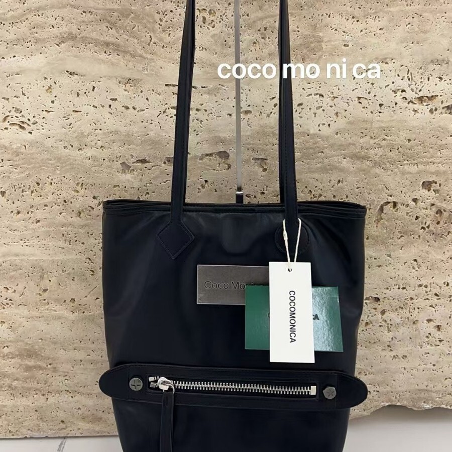 Middle Aged Large Capacity Shoulder Bag, High-End Motorcycle Style Soft Leather Armpit Tote Bag