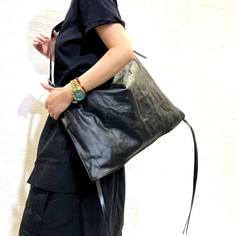 Natural Leather Large Crossbody Bags Women Shoulder Trendy Handmade Head Layer Cowhide Pleated Hand Grip Patterned Tote Bag