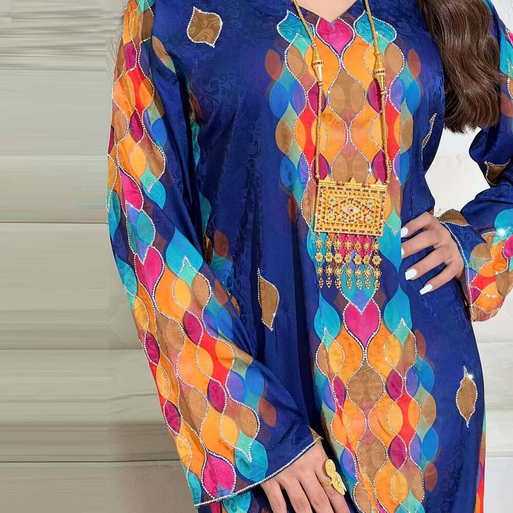 Ab396 Muslim Printed Rhinestone V-Neck Elegant Sleeved Dress Women's Long Skirt Robe
