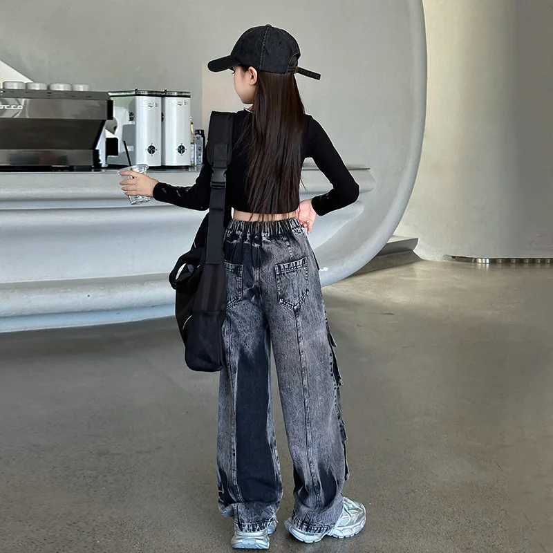 Spring. Autumn childrens retro American black and gray gradient cargo pants suitable for girls loose denim jeans with large pocketsT250326