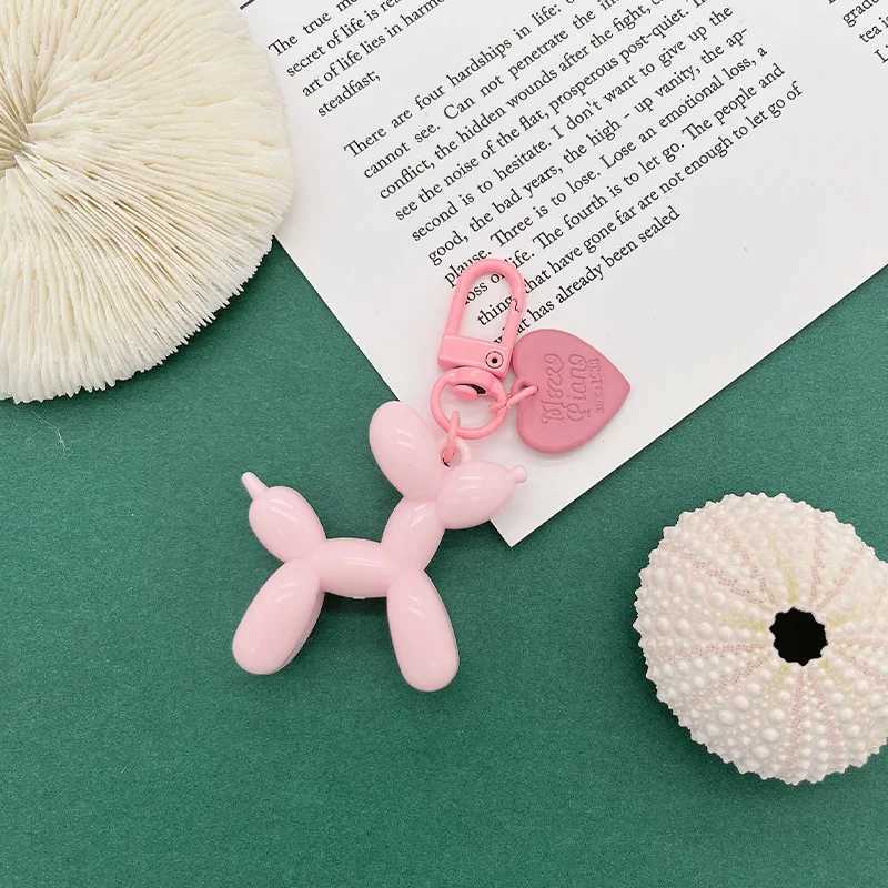 Fashion and Art Trends Jelly Balloon Dog Colored Acrylic Keychain Bag Pendant Cartoon Creative Love Dog Pendant KeychainXJ250319