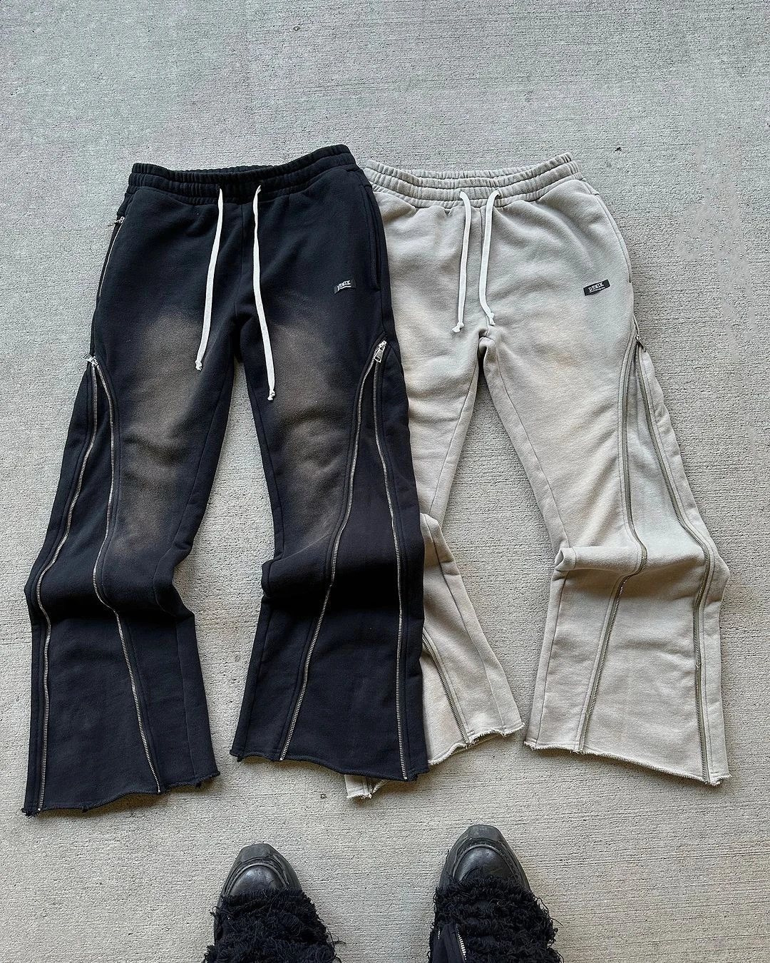 Streetwear bag casual pants Y2K retro zipper decoration sports mens Harajuku womens hiphop letter jogging Trouser 250317