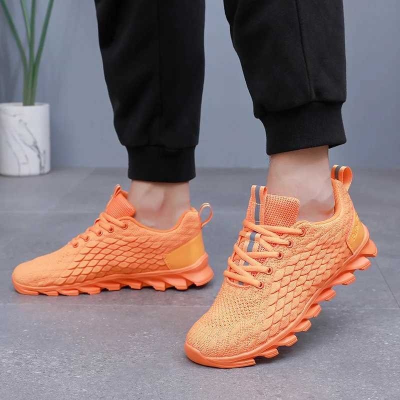 Hot Sale Knit Mens Running Shoes Outdoor Breathable Casual Sports Shoes Men Fashion Orange Non-slip Lightweight Sneakers MaleW250320