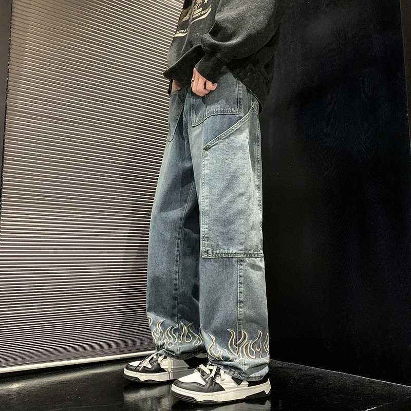New Spring 2023 Personalized Embroidered Mens Luggage Jeans Street Loose Straight Denim Trouser Mens Brand ClothingT250319