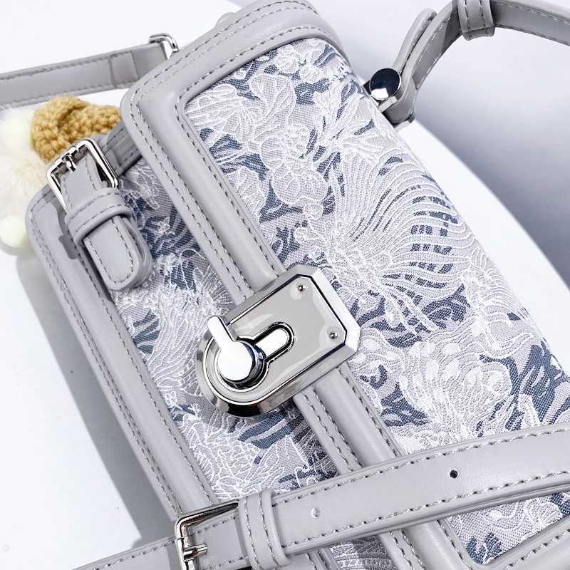 Embroidered square womens luxury designer handbag wallet 2024 new fashion moonlight treasure box shoulder ten font Y250319