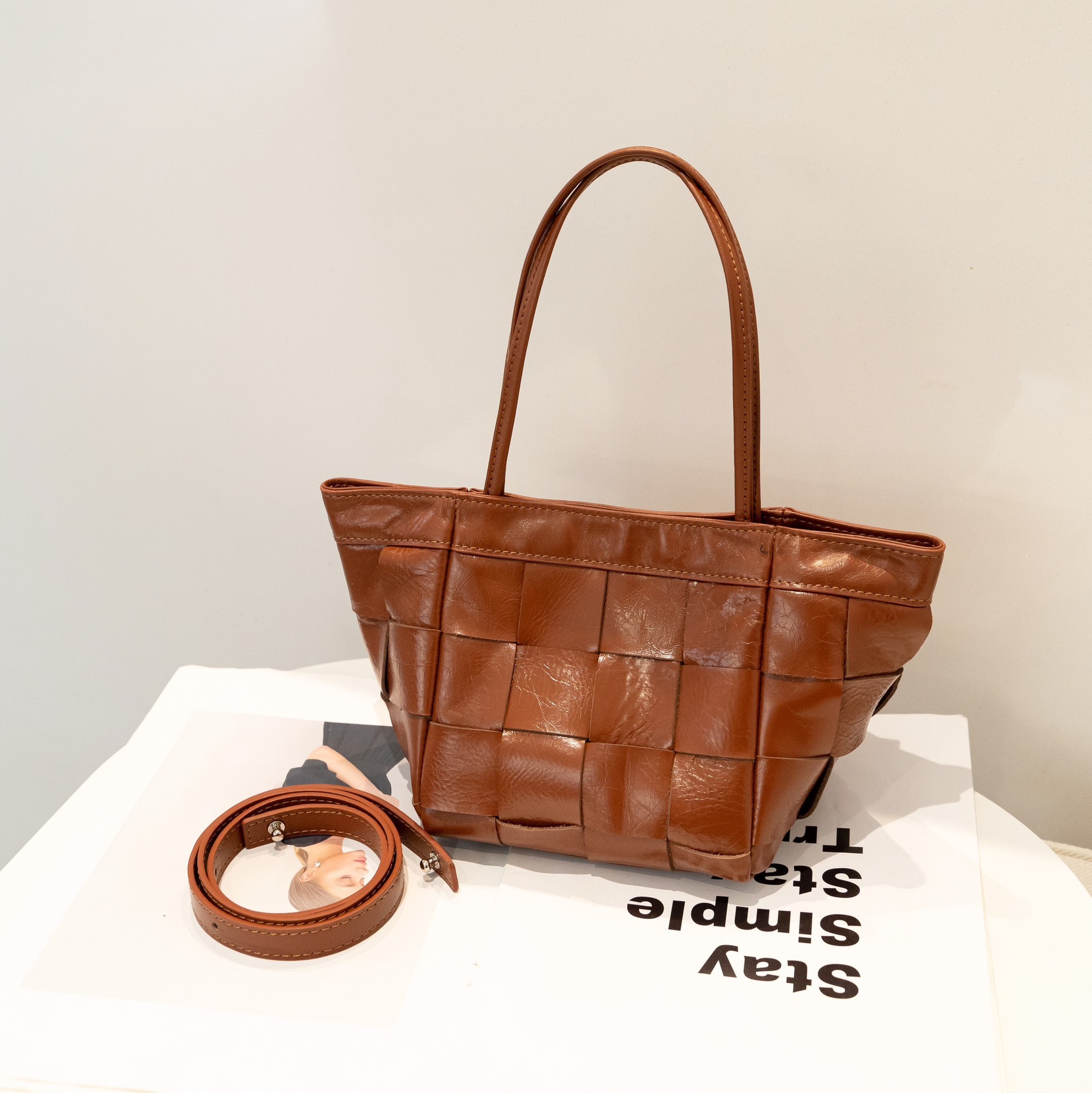 Leather Woven Dumpling Tiktok Anchor Holding Zongzi Bag 2025 Summer New Style Women Can Cross One Shoulder Obliquely