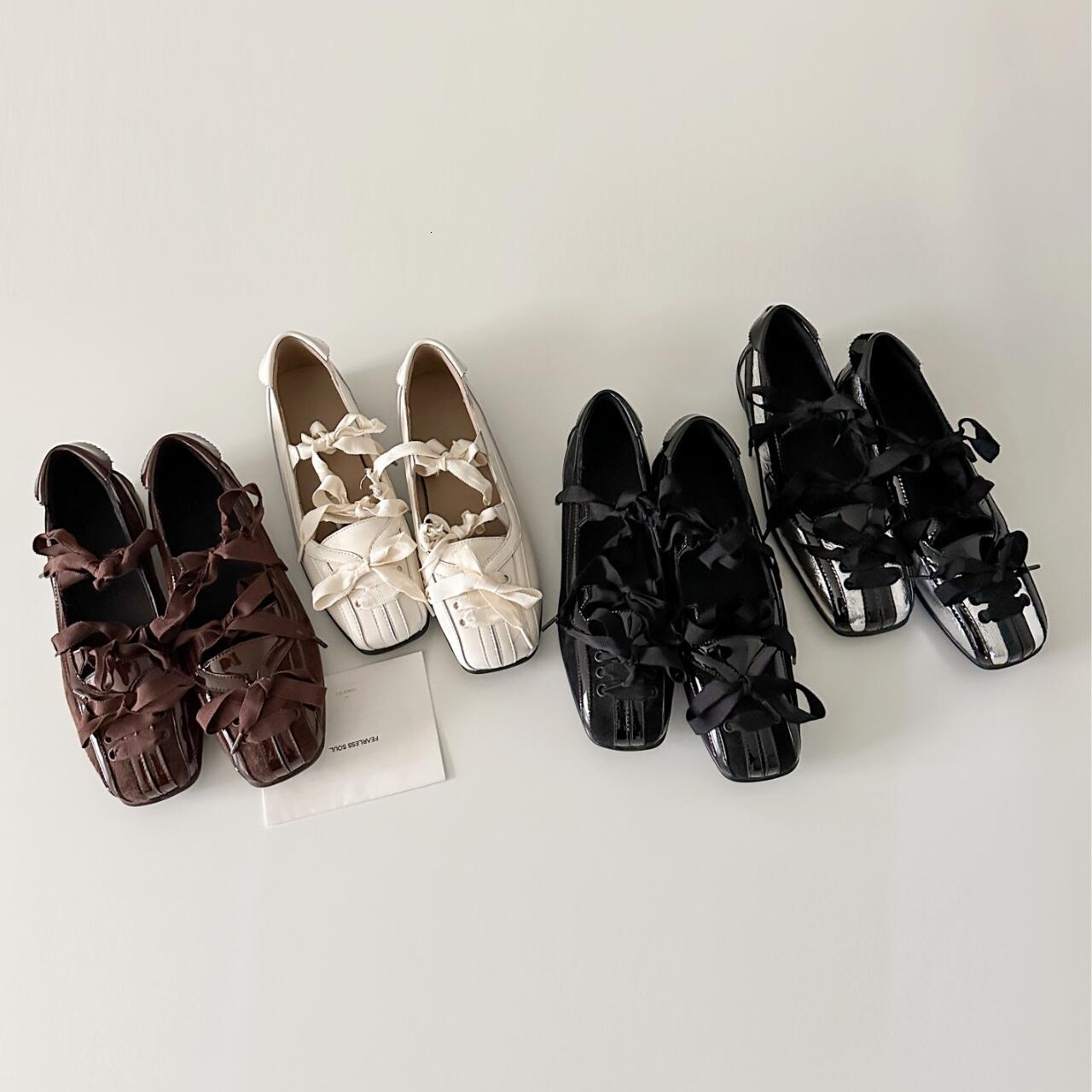 2025 new French niche ballet style bowling tie tied flat shoes designer fashion sports single shoes