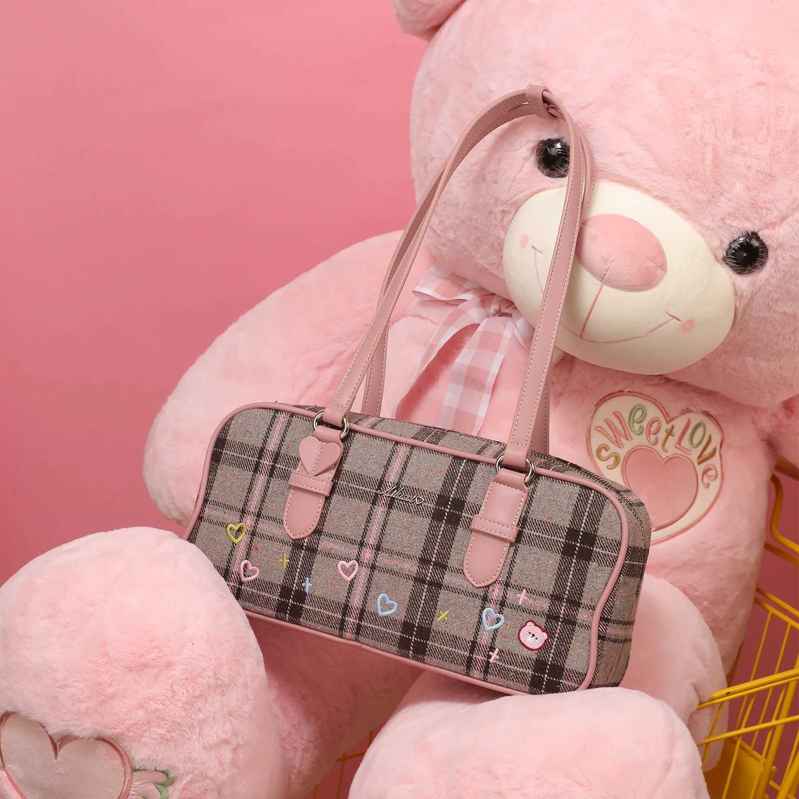 AILUXI Plaid Wool Underarm Bowling Bag Cute heart-shaped printed handbag Daily commuting fitness bag Christmas Halloween gift Y250319