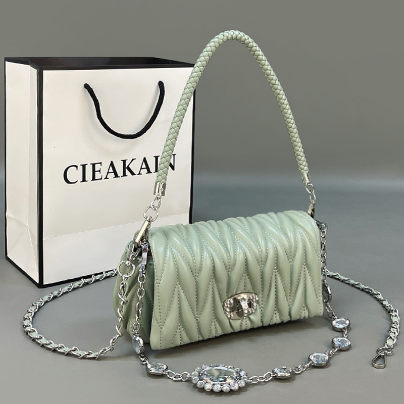 Niche New Autumn Women's Fashion Diamond Square Single Shoulder Diagonal Cross Chain Small Bag
