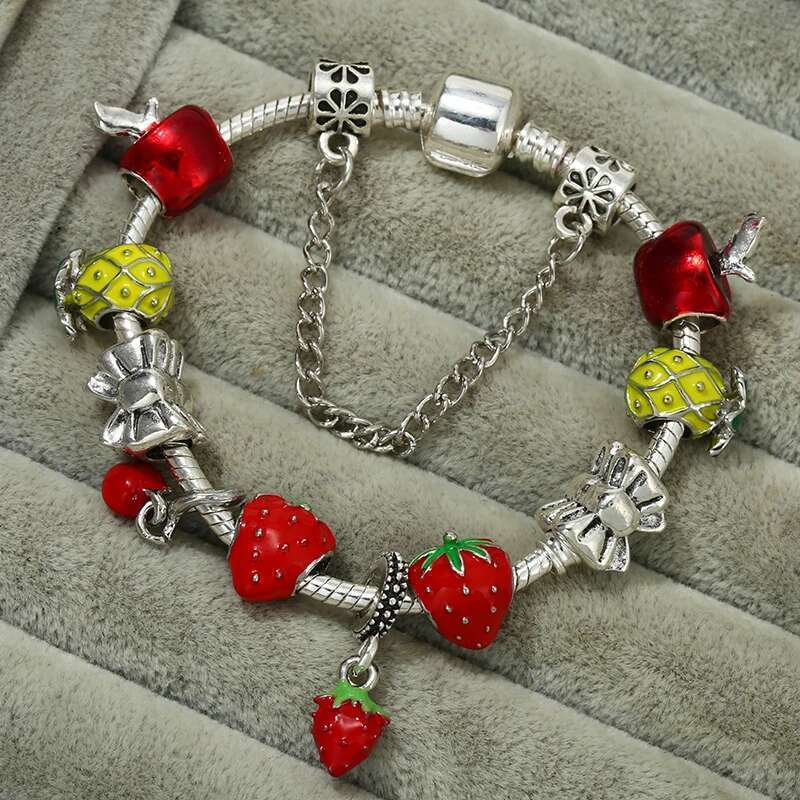 2024 Spring Styles Charm Bracelet With Strawberry Pineapple Beads Bracelets For Women Men Kids Jewelry Gift Dropshipping