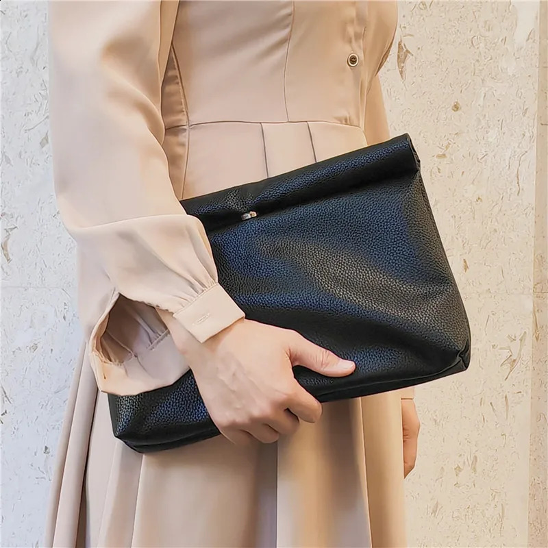 Solid color womens clutch bag soft PU leather evening trend party girl envelope large capacity black 250317