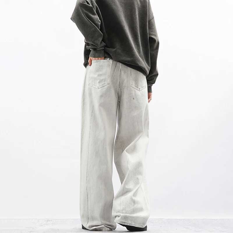New Men Loose Daily Draping Wide Leg Jeans Male Vintage Design Wash White Denim Pants Fashion Streetwear Casual Denim TrousersT250319