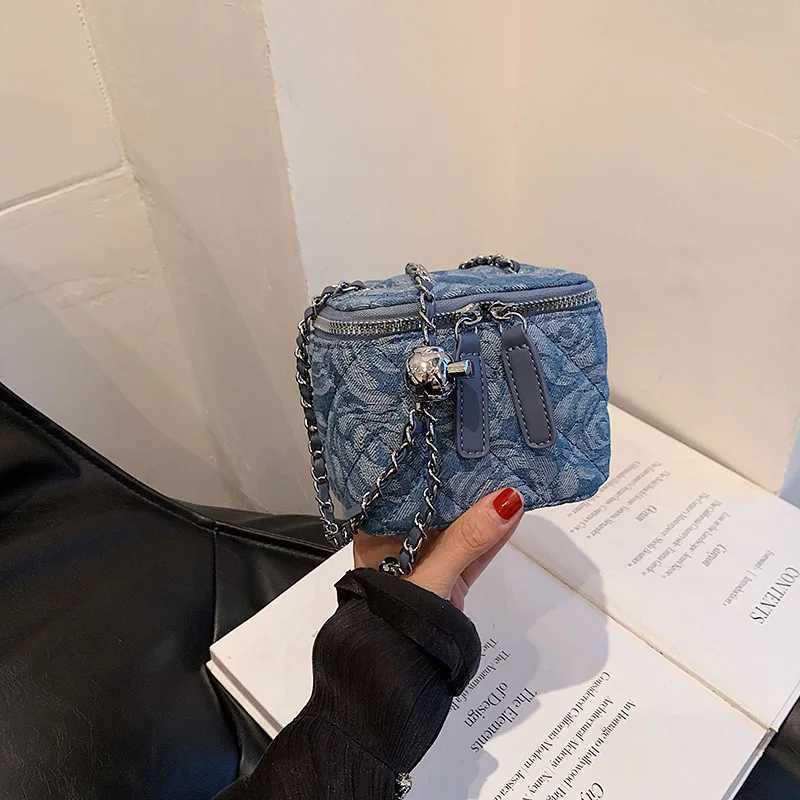 New Fashion Flora Demin Box Shaped Adjustable Chain Ten Font Square Bag Womens Shoulder Bag Y250319