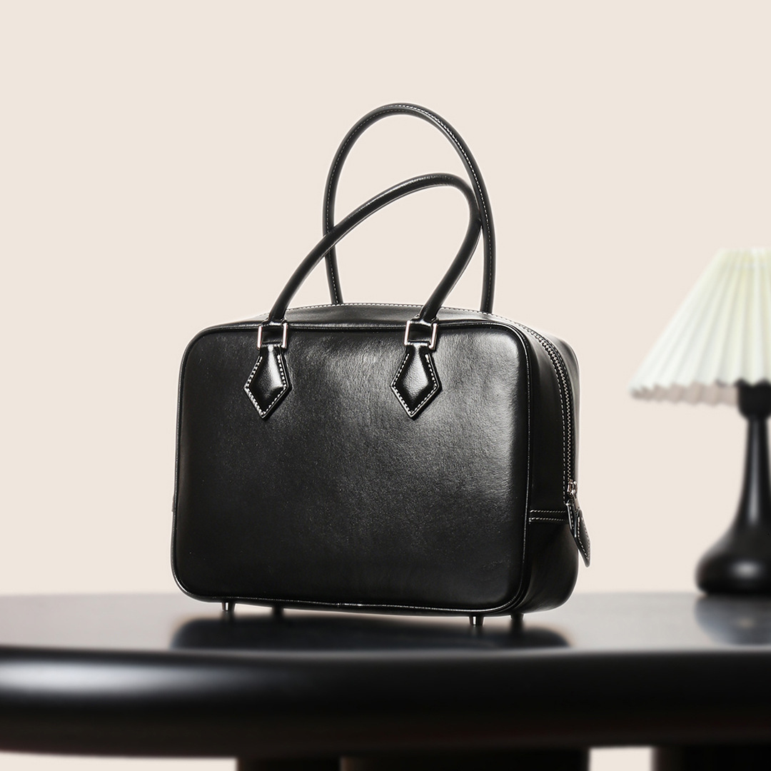 New Genuine Women S Top Layer Cowhide Bowling Ball Swift Leather Hand Held Small Square Bag Feather Bag Shoulder Bags