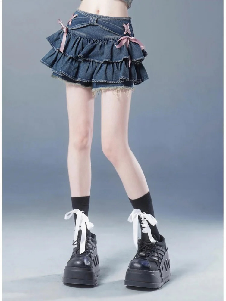 Blue denim pleated Skirt Bow Fold womens A-line short board creates American spicy girl Korean fashionable spicy girl 250317