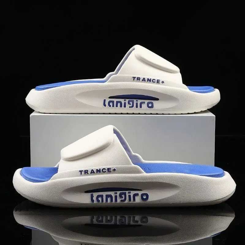 Shit-stepping slippers for men couples in summer good-looking outdoor wear thick-soled n-slip indoor bathing slippers Y250320