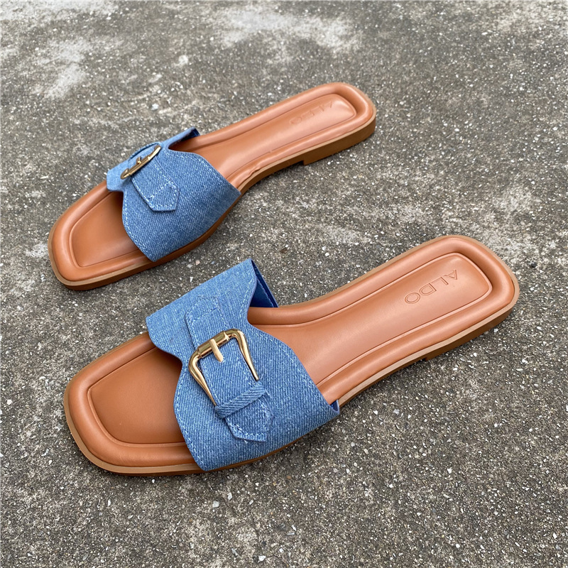 Designer Slippers Women's Sandal Casual Sandals Outdoor 2025 Summer New Fairy Style Matching Skirt Flat Beach Straight Drag