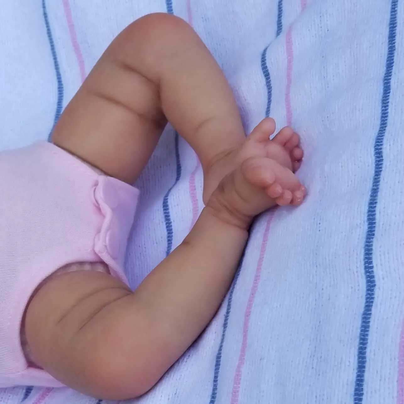 NPK 10inch Mini Reborn Doll Luna Sweet handy Doll soft Body real touch Art Made 3D Skin Lifelike Baby Collectible Doll W250320