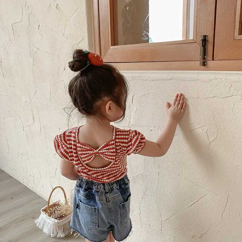 Cute bow backless girl summer shirt retro black/red striped childrens shirt childrens girl zipper 0-7 years old childrens summer T-shirtT250320