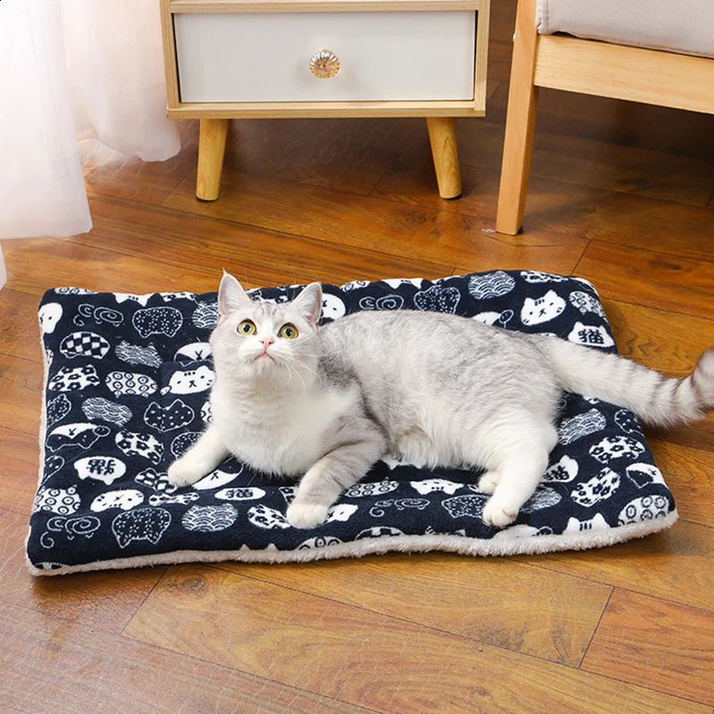 Thicken Cat Mat Breathable Flannel Sleeping Soft Dog Cushion for Small Winter Warm Blanket 250312