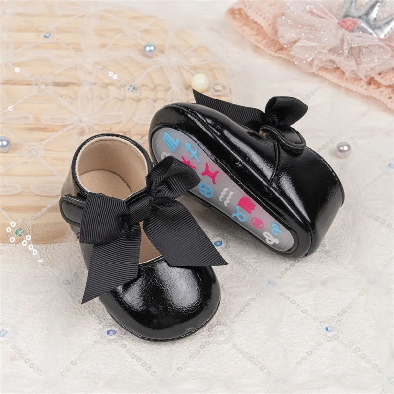 Cute Baby Girl Leather Shoes with 3D Bow Non-Slip Soft Sole for First Steps Princess Style Adorable Footwear 250319