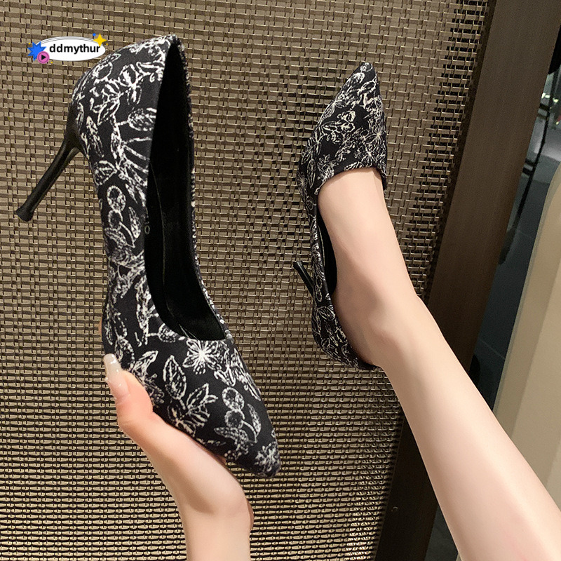 Black pointed high heels for women's 2024 new spring and autumn slim heels, Chinese style qipao, shallow cut single shoe, large size ddmythur