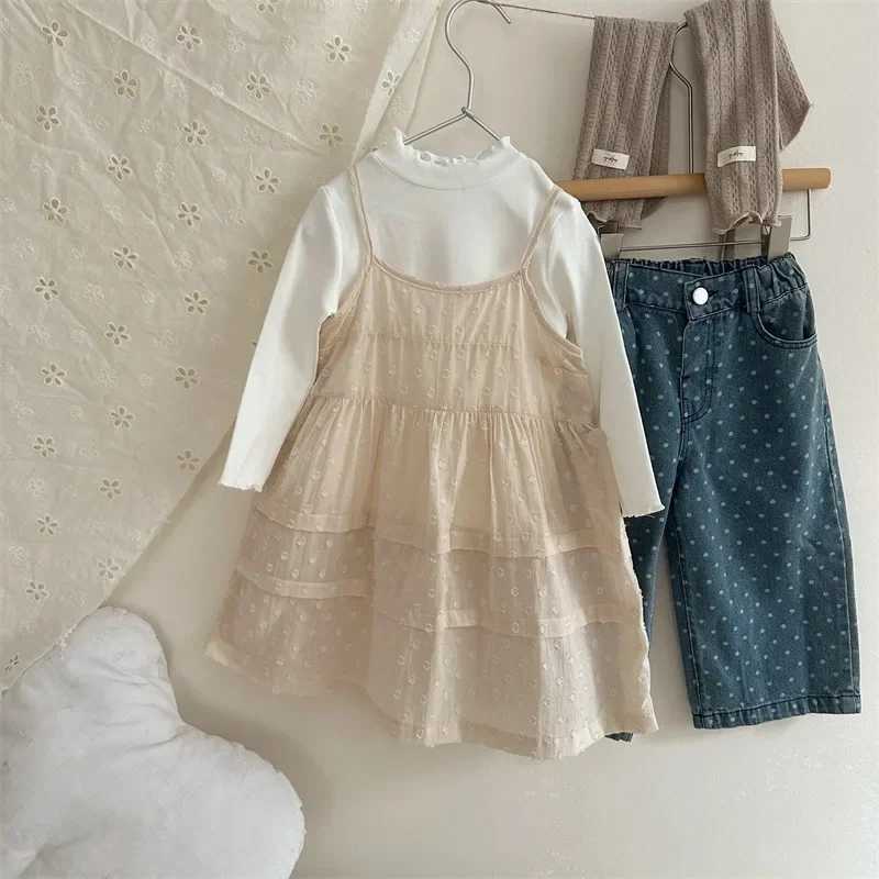 4123 Girls Denim Pants Jeans Pants Dotted Loose Style 2024 Autumn New Style JeansT250326