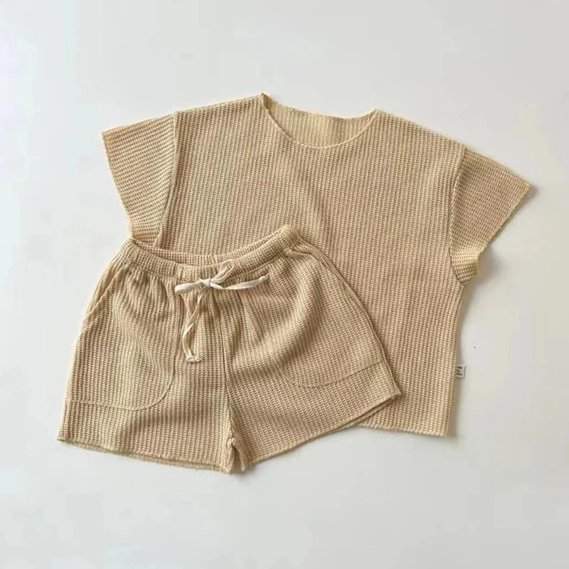 childrens clothing set spring and summer Tshirtshorts born baby casual jogging 2piece for children boys girls 250319