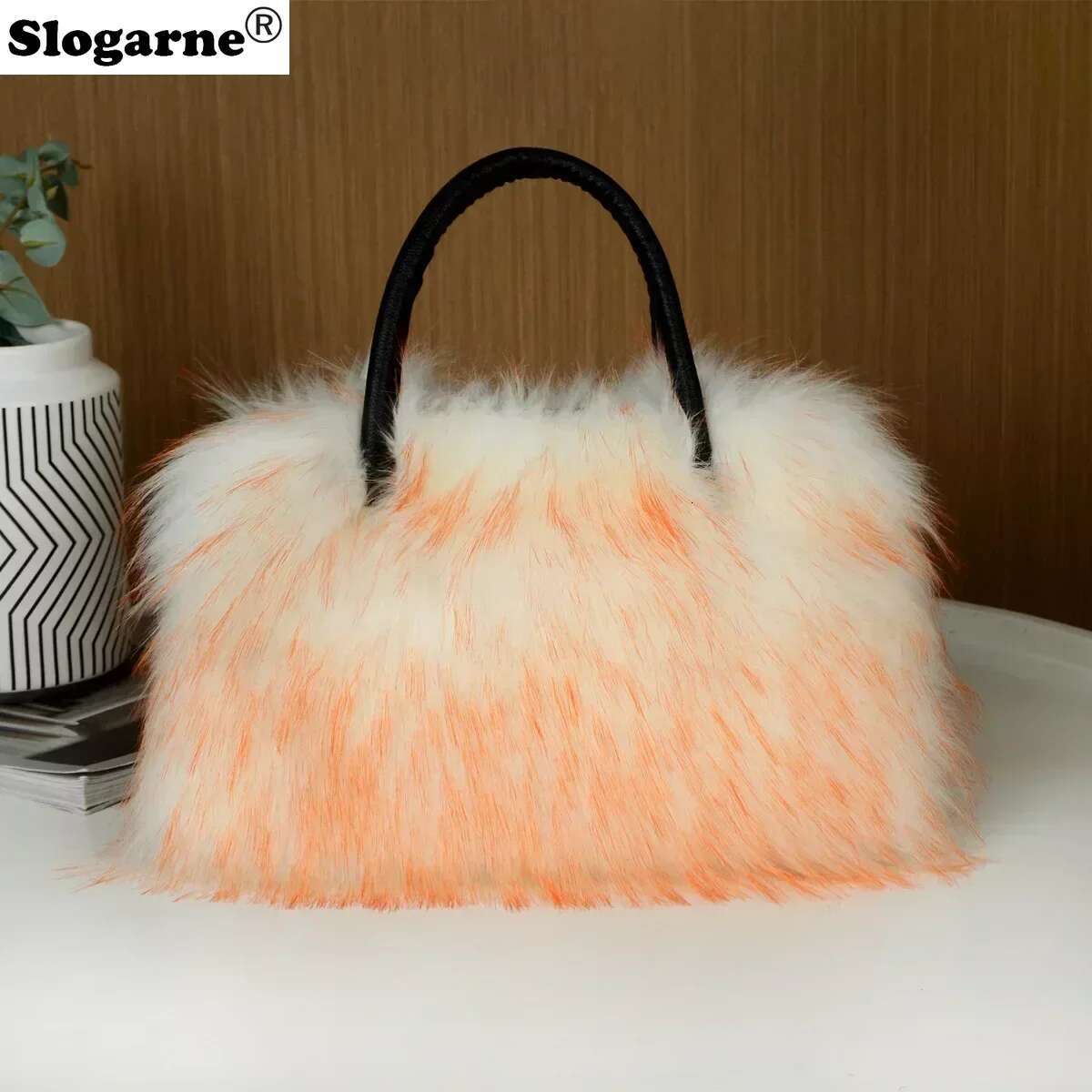 2024 New Raccoon Bags Women Fashion Portable Faux Fur Handbags Winter Soft Warm Bag Girls Fluffy Large Capacity Tote Purse